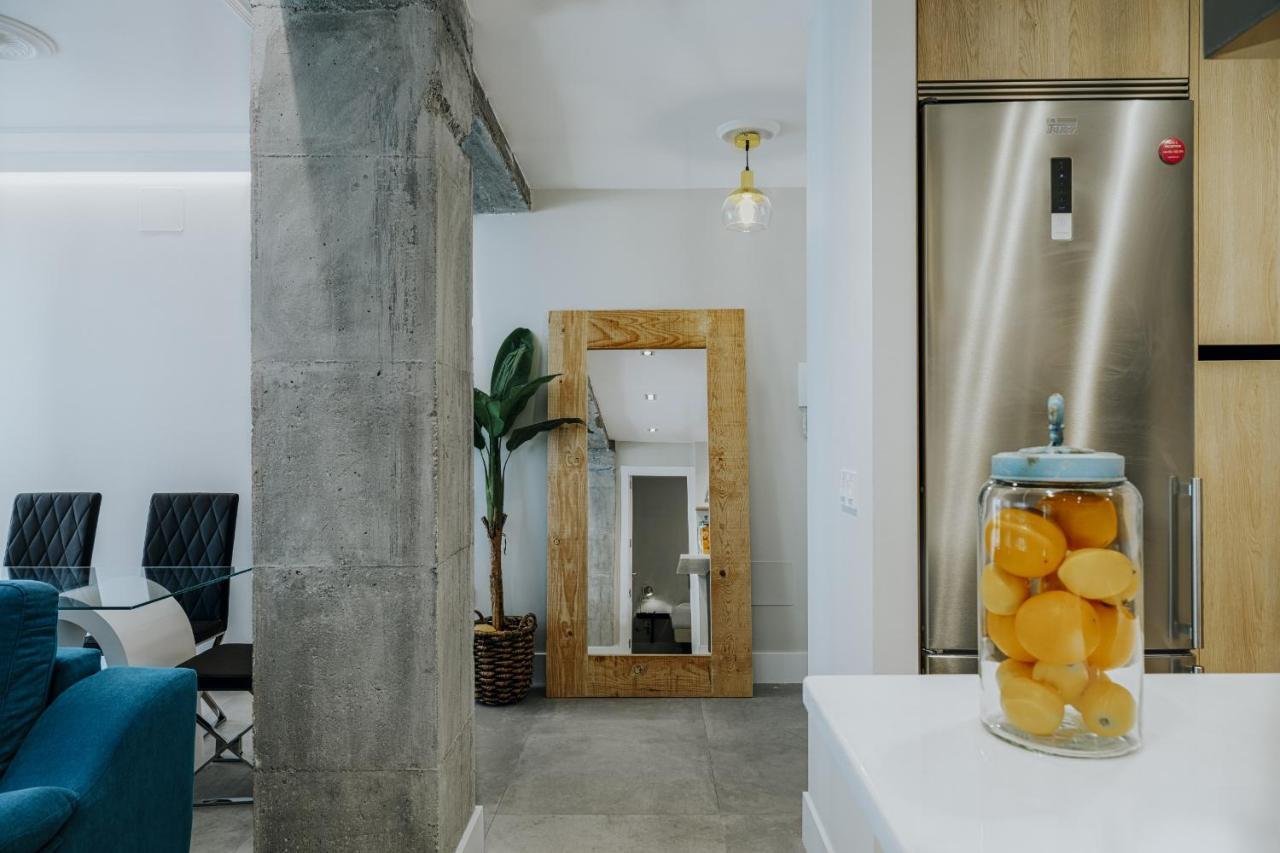 Six Apartments By Caleta Homes Málaga Eksteriør billede