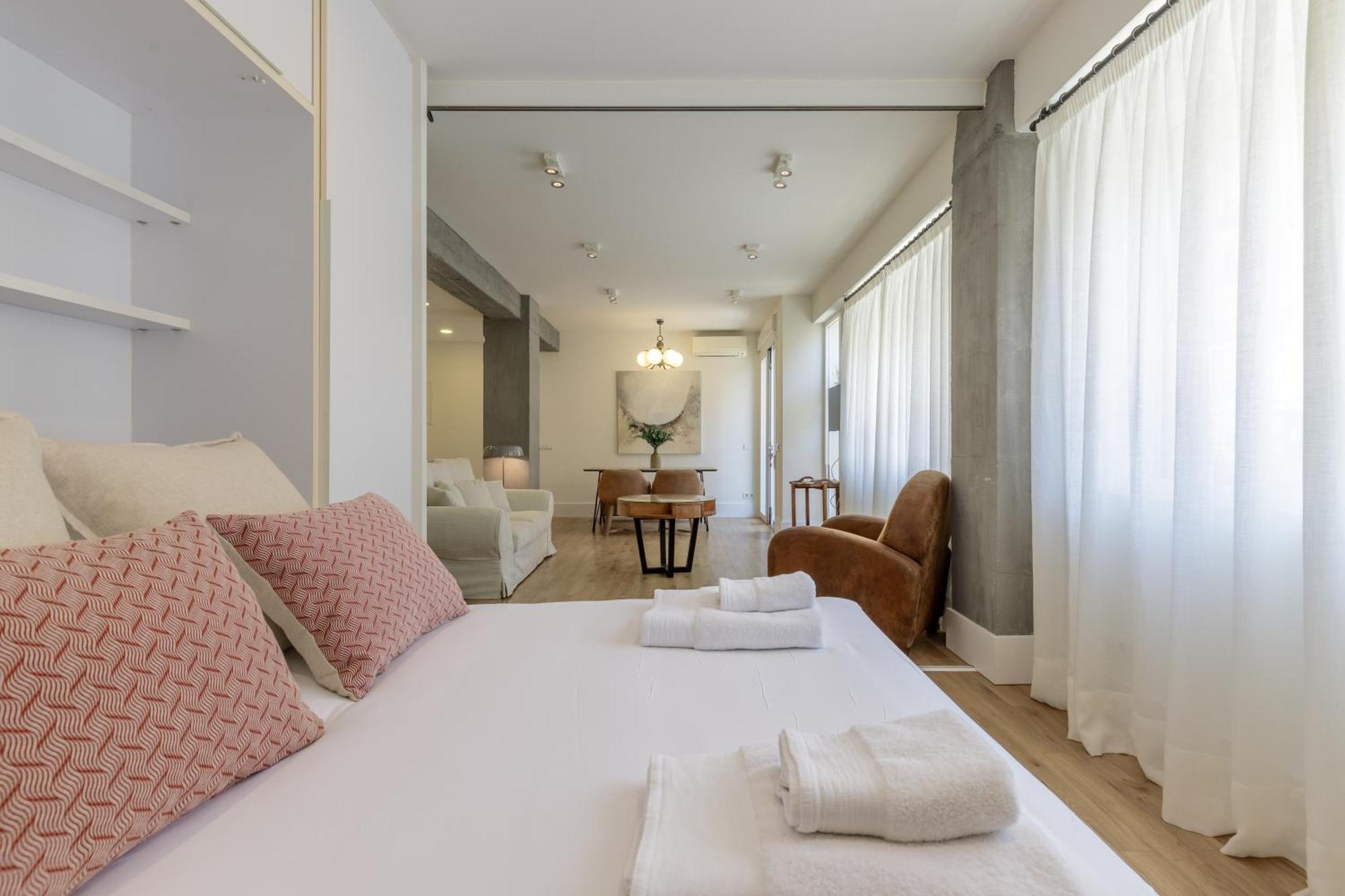 Six Apartments By Caleta Homes Málaga Eksteriør billede