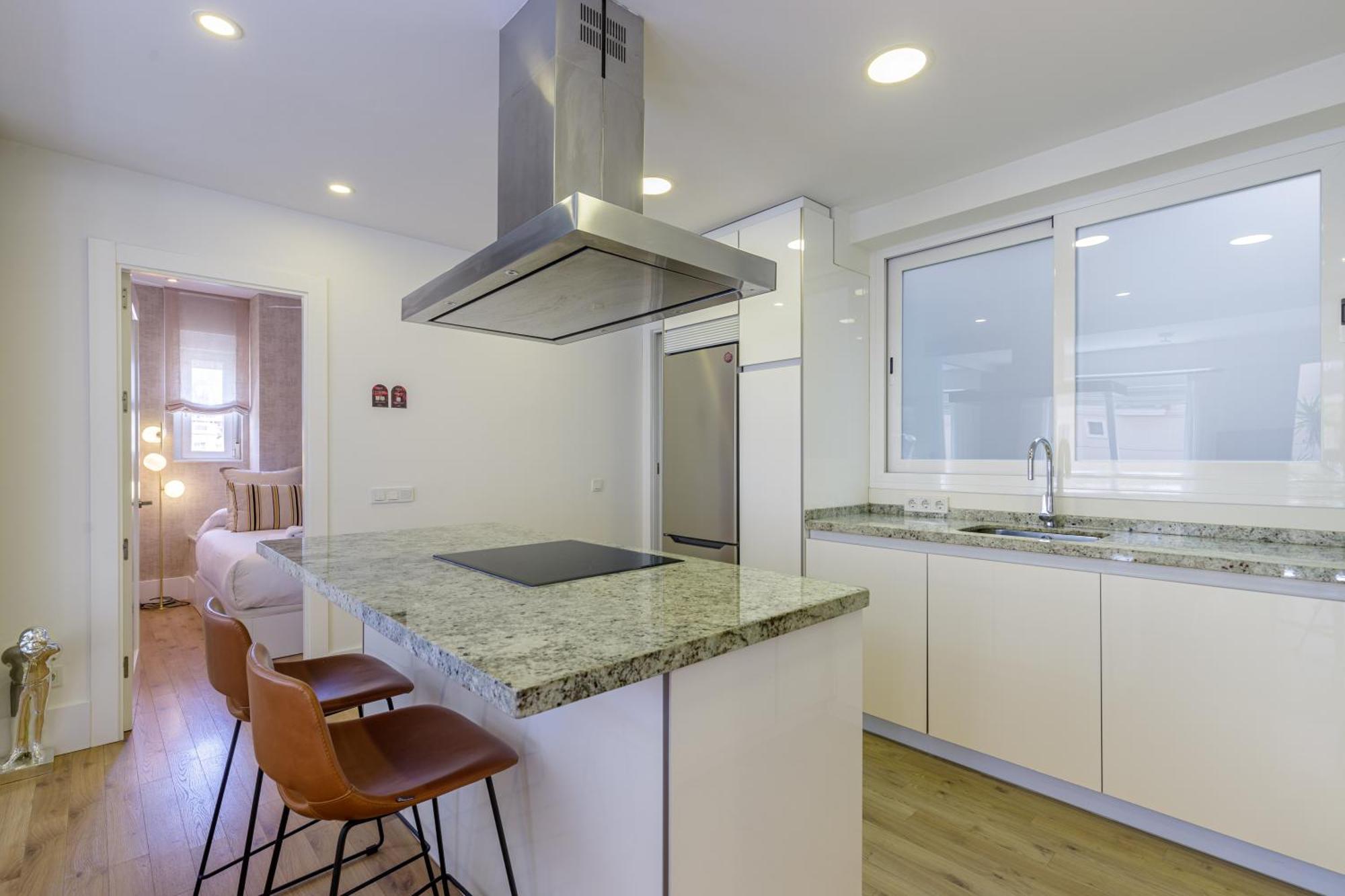 Six Apartments By Caleta Homes Málaga Eksteriør billede