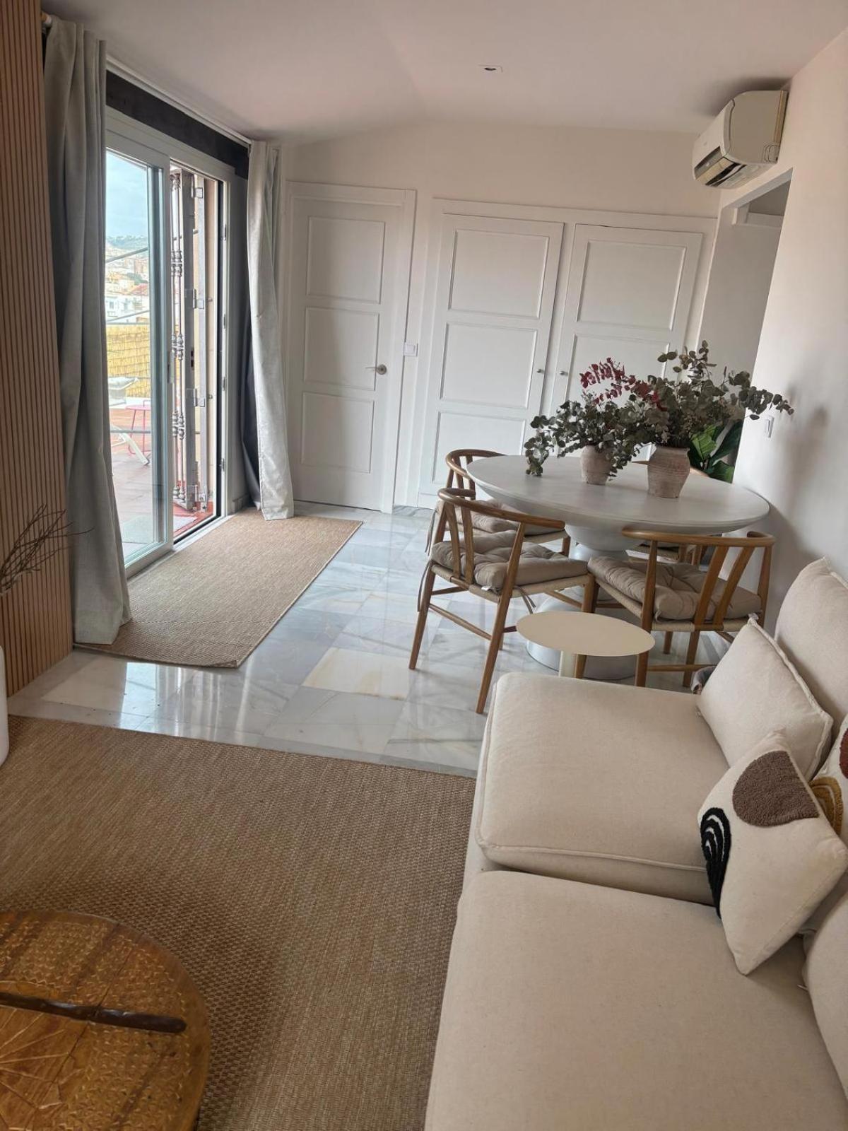 Six Apartments By Caleta Homes Málaga Eksteriør billede