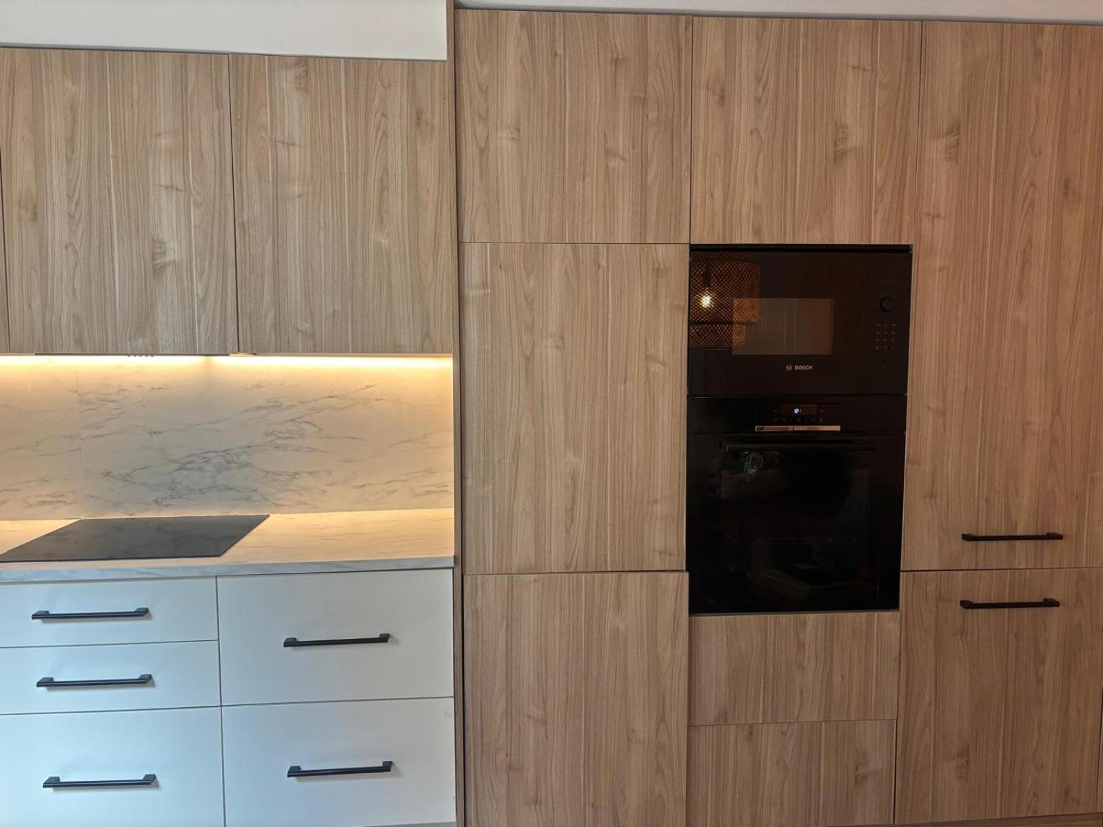 Six Apartments By Caleta Homes Málaga Eksteriør billede